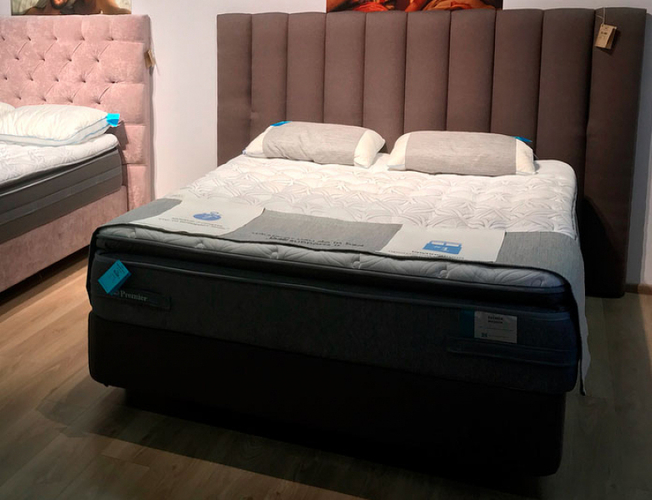 Кровать Astra с основанием Raibox с ПМ